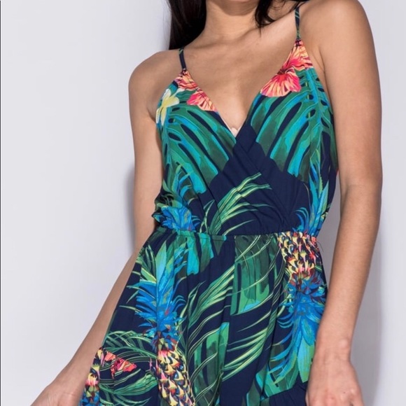 Tropical Print Playsuit - Picture 2 of 8